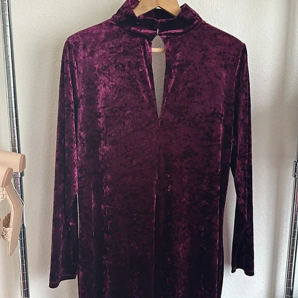 ELOQUII Dress. - Picture 3 of 9